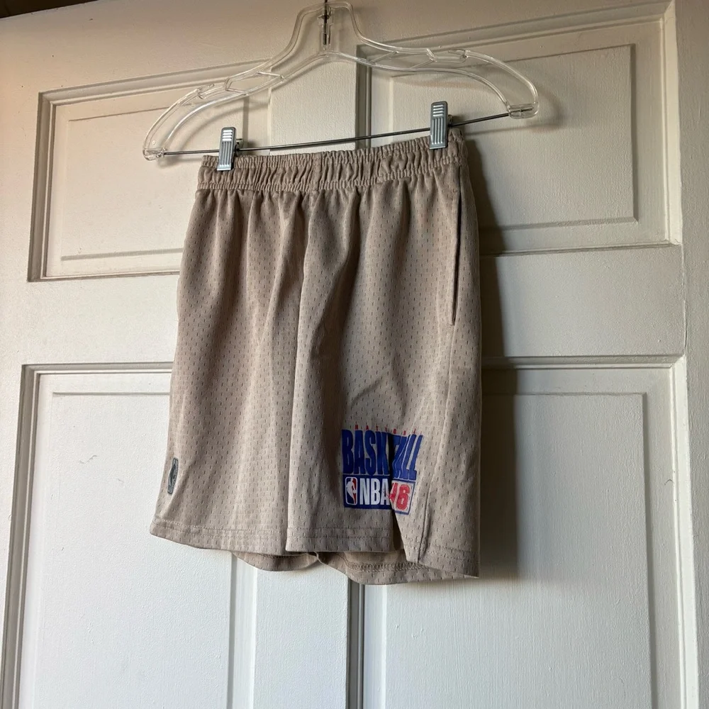 NBA Tan Athletic Shorts 10-12 basketball kids boys . SB3